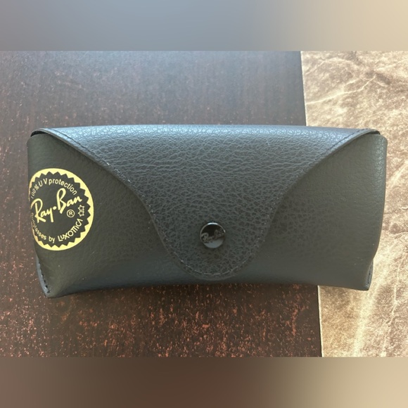 Ray Ban sunglasses. 100 % UV protection NEW - Picture 5 of 6